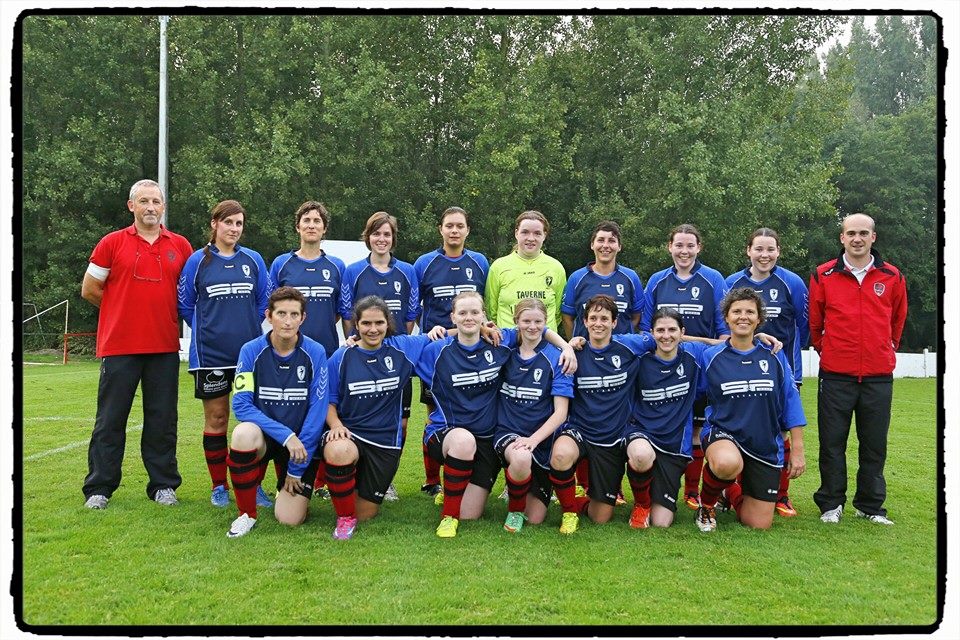 de Landskouter Ladies bij de start van het voetbalseizoen 2014-2015