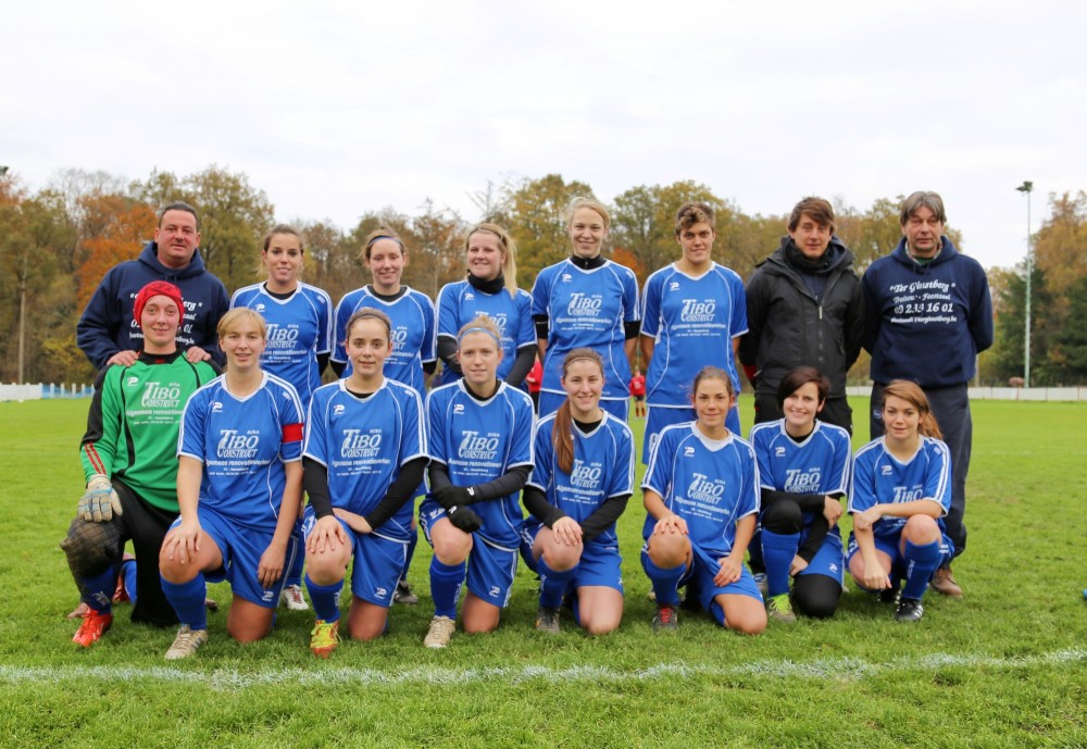 uiteindelijk waren het de dames van FCE Moortsele die met de drie punten aan de haal gingen